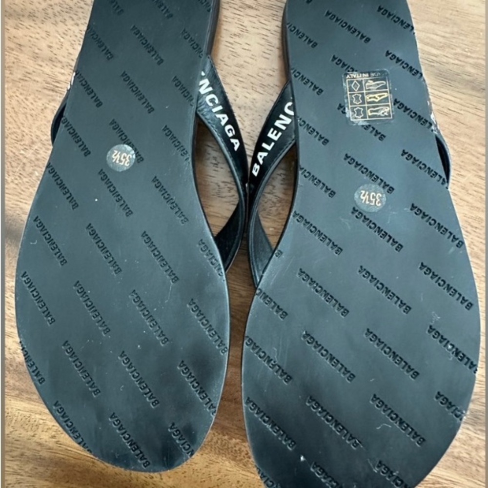 AUTHENTIC Balenciaga slides. - Picture 4 of 4